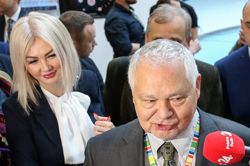 Martyna Wojciechowska w towarzystwie prezesa NBP Adama Glapińskiego
