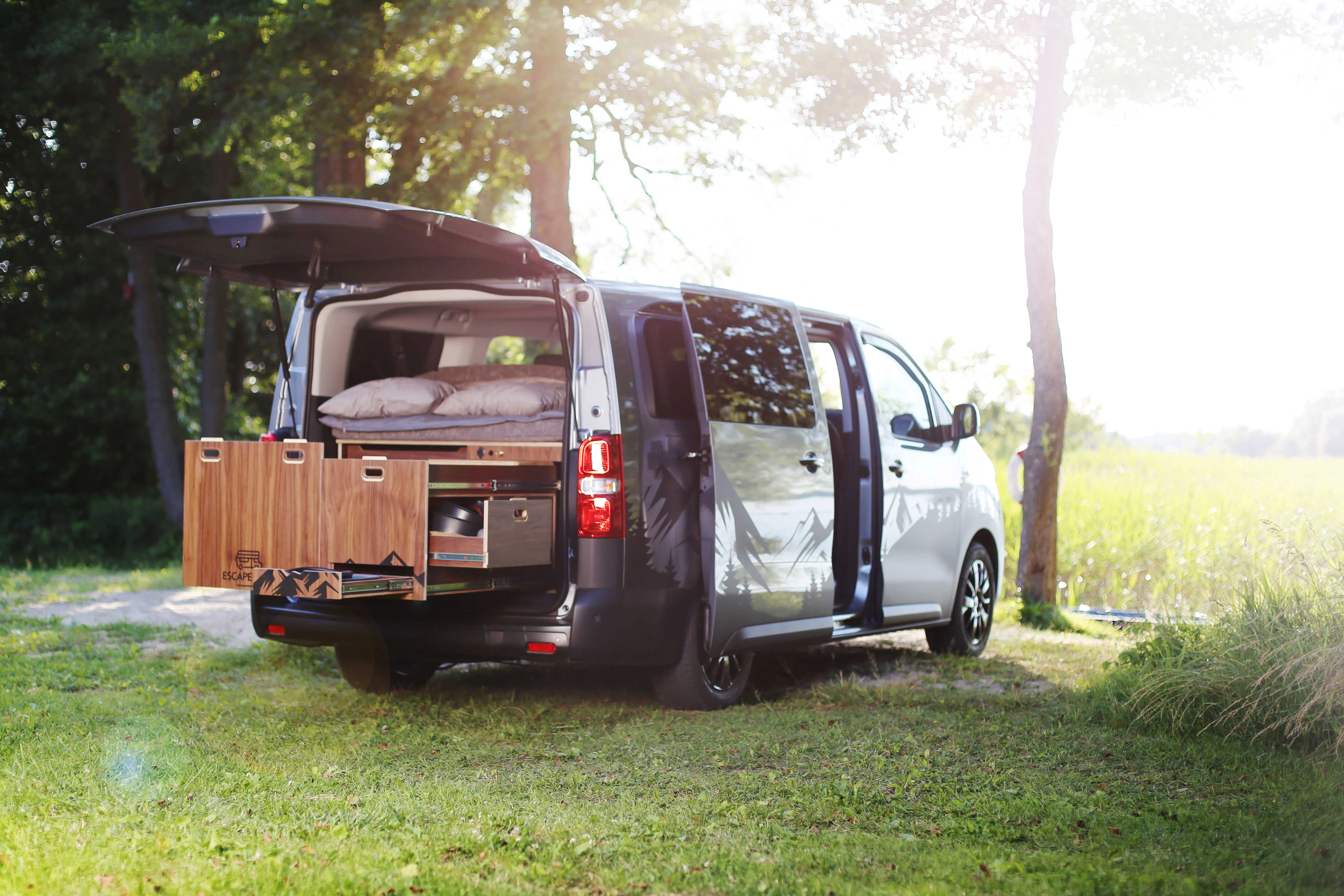 Toyota Proace Escape Vans