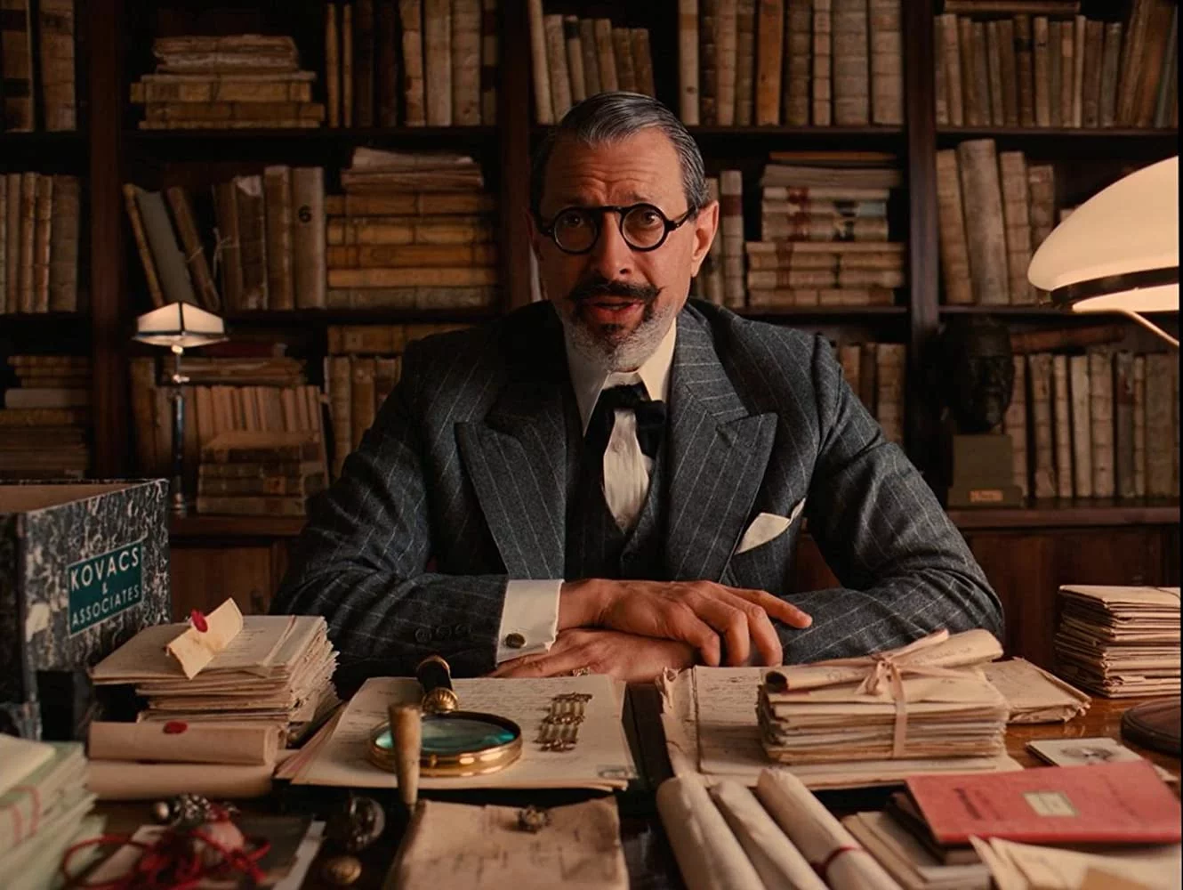 Jeff Goldblum w filmie „Grand Budapest Hotel” (2014)