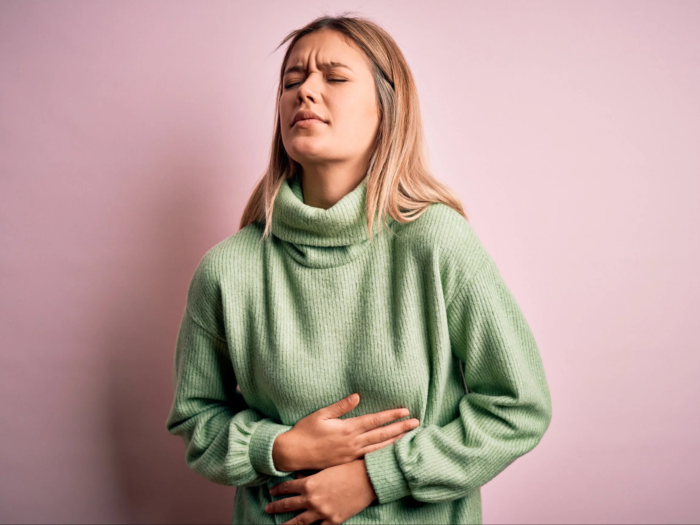 Męczą cię wzdęcia i niestrawność? Dietetyczka poleca składnik, który działa jak balsam na jelita