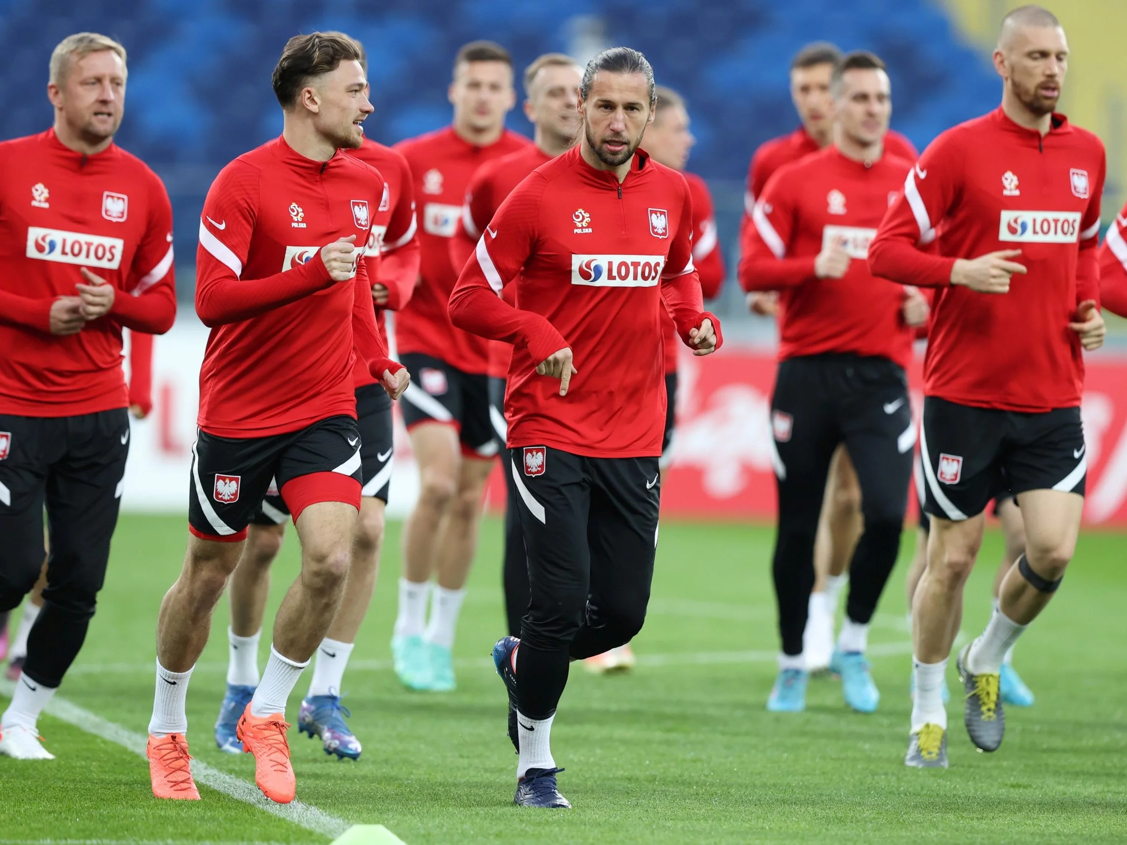 Grzegorz Krychowiak (w środku)