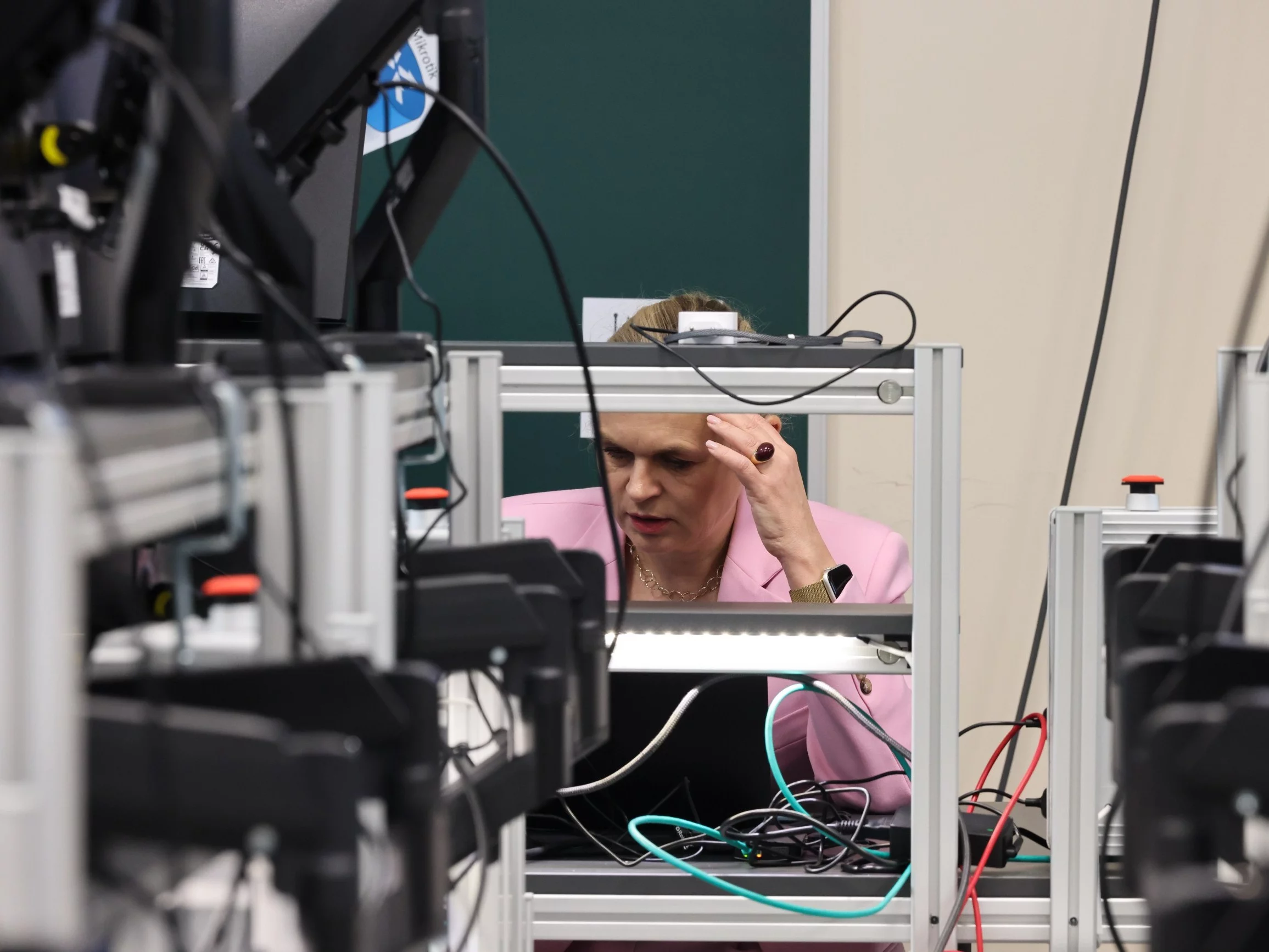 MEN wykonało zwrot, dyrektor zgłasza „ale”. „Jest, a jakoby jej nie było”