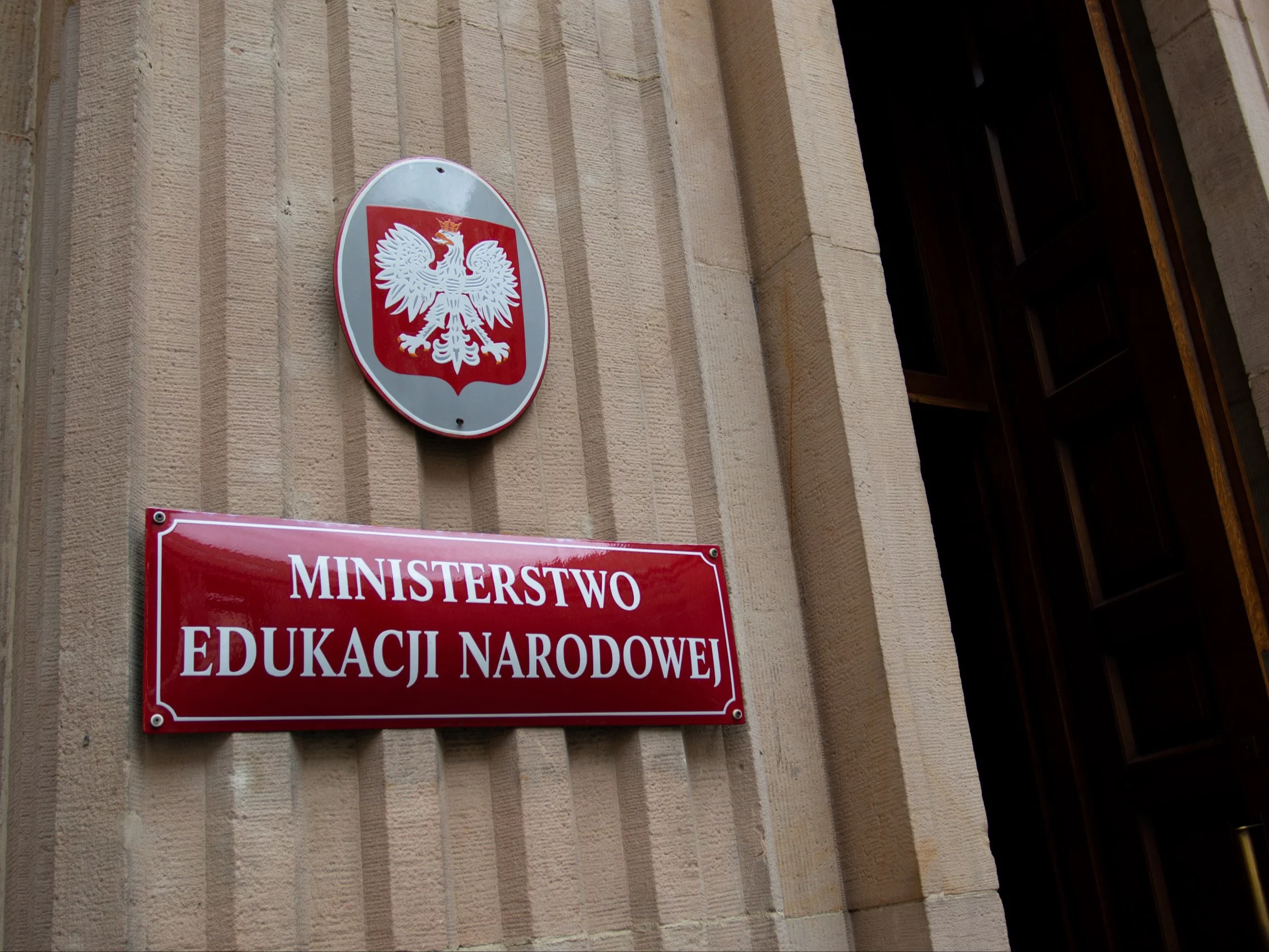 MEN wycofuje się ze śmiałych założeń. To reakcja na uwagi