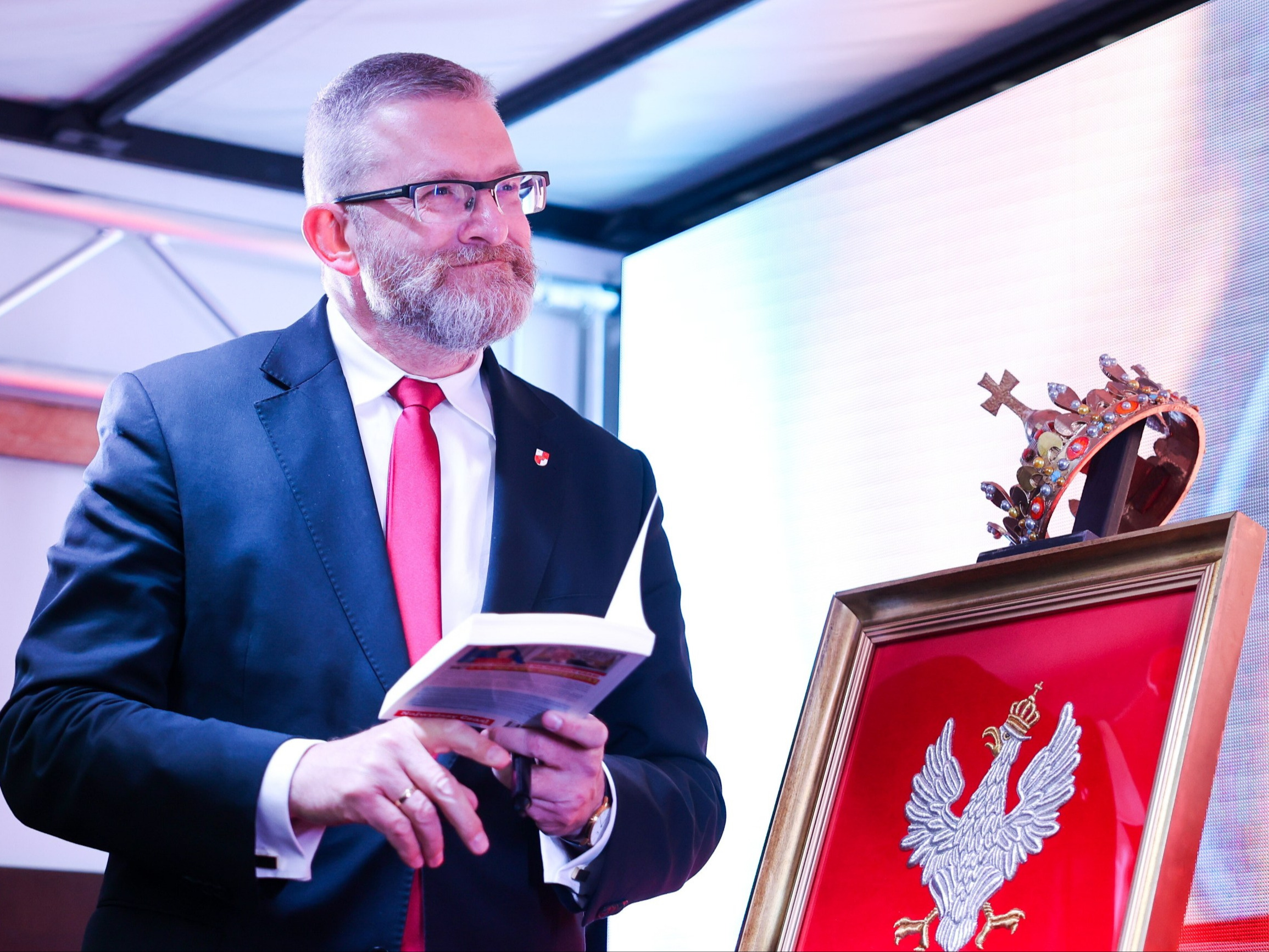 Braun o piwie z Sikorskim i Trzaskowskim: Staram się nie pić z byle kim