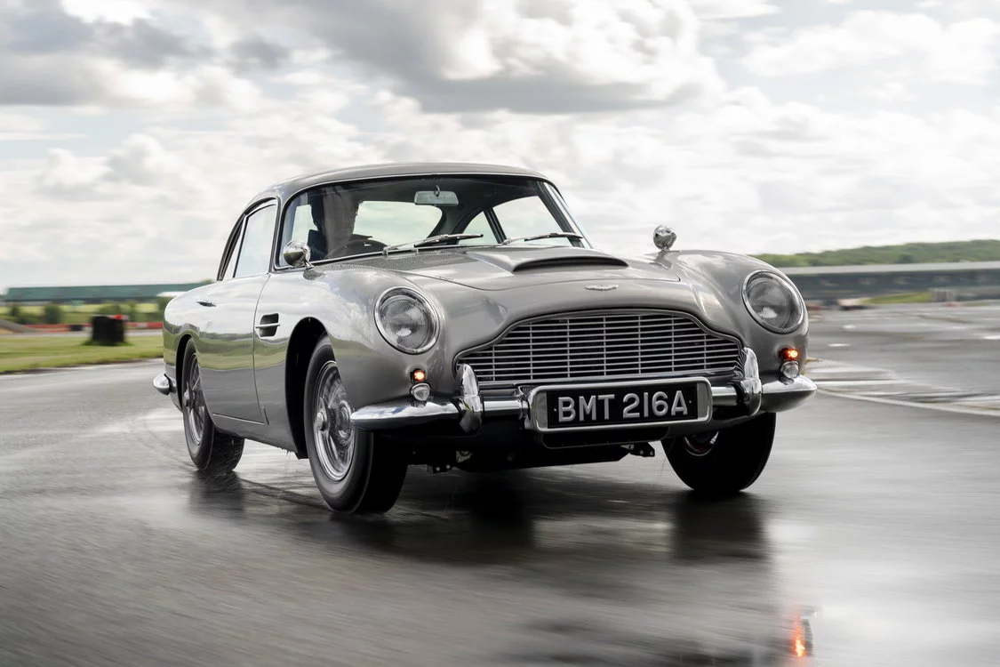 Fabrycznie nowy Aston Martin DB5