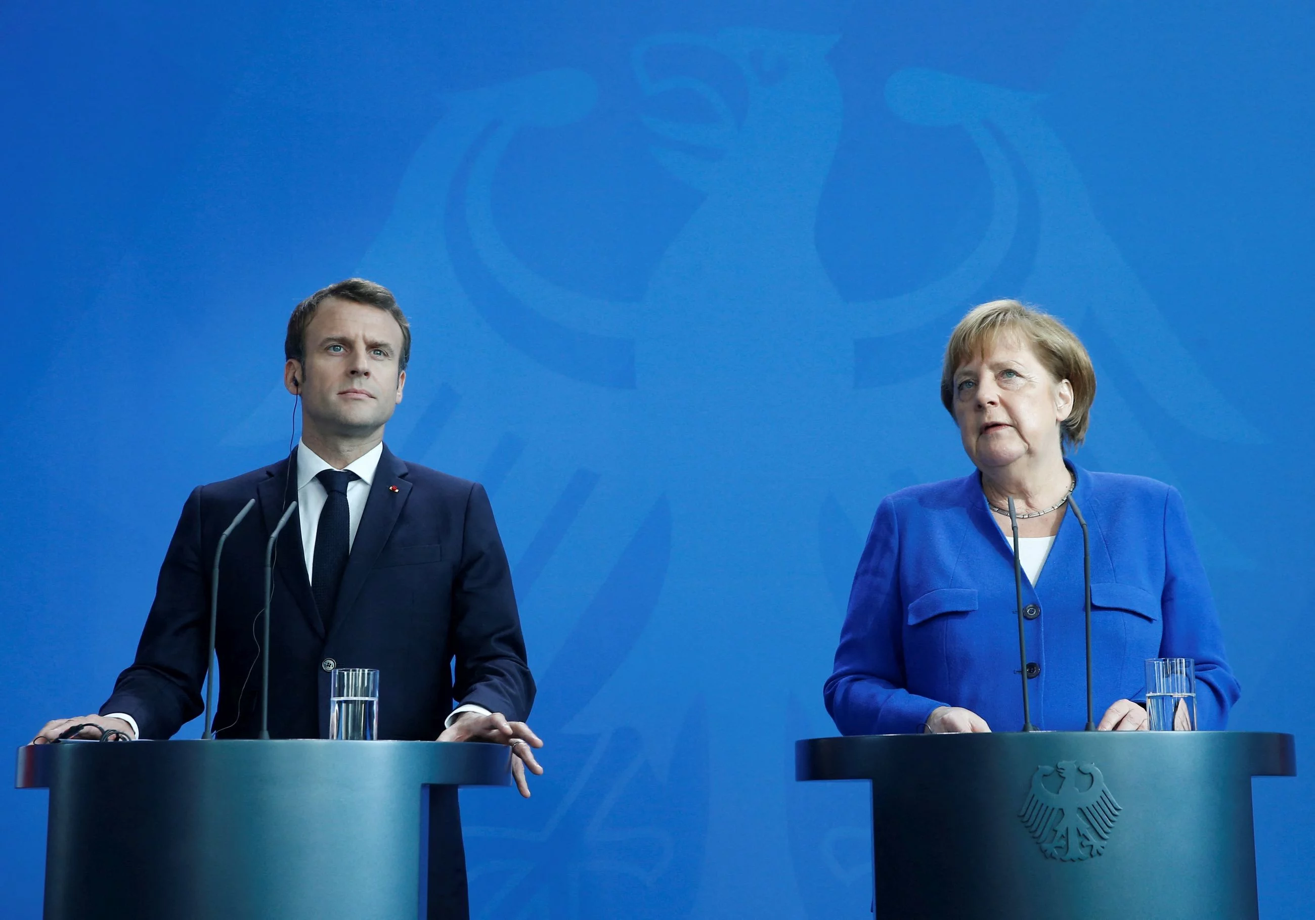 Emmanuel Macron i Angela Merkel