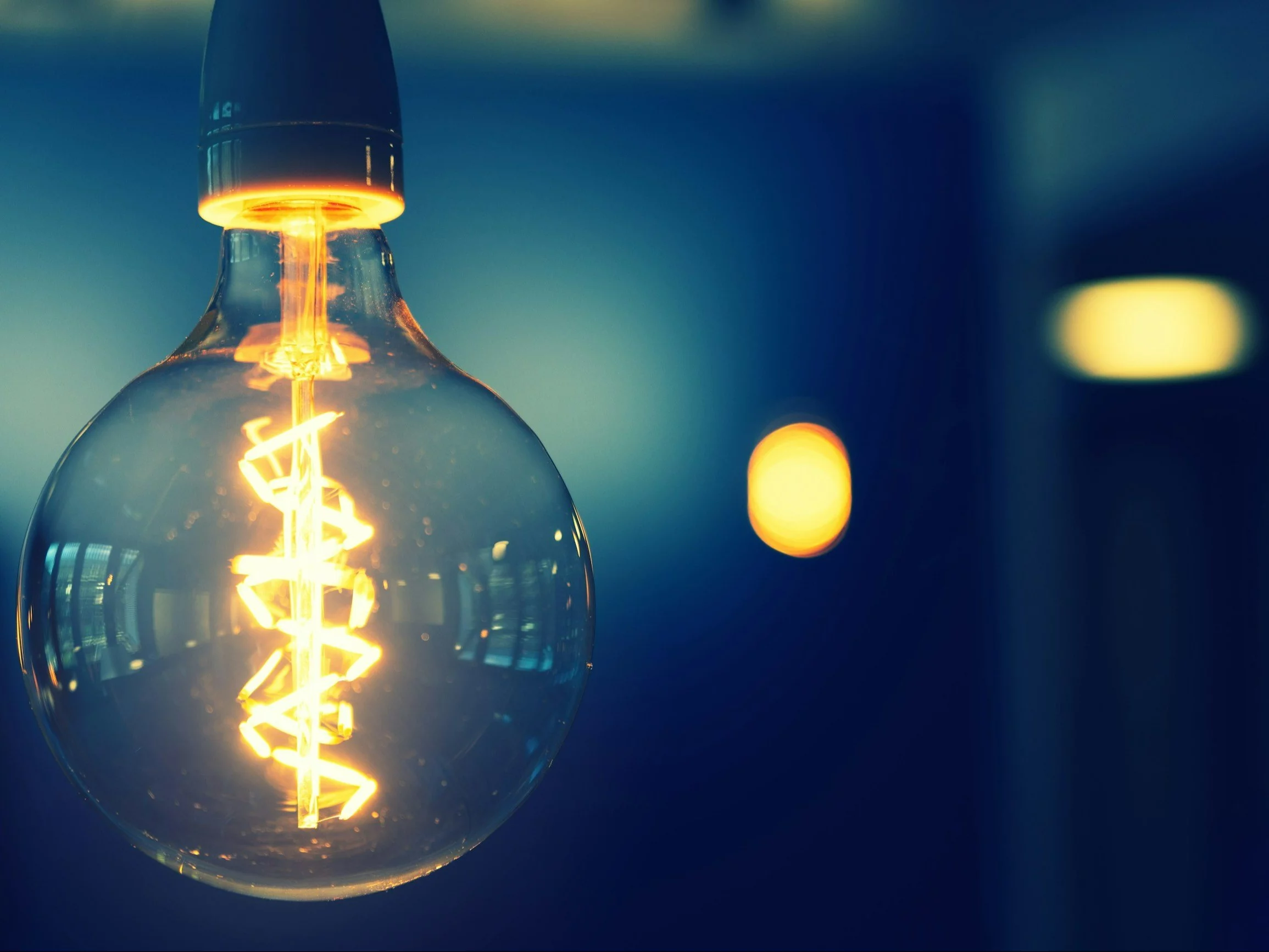 Miała być obniżka cen prądu. Projekt Karola Nawrockiego trafi do kosza?