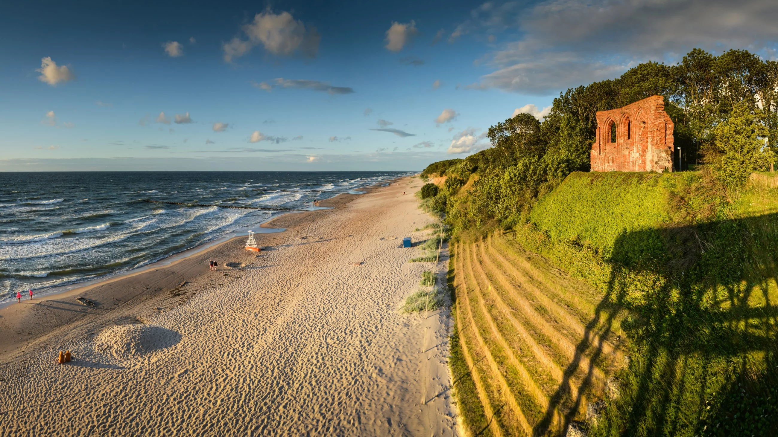 Plaża w Trzęsaczu