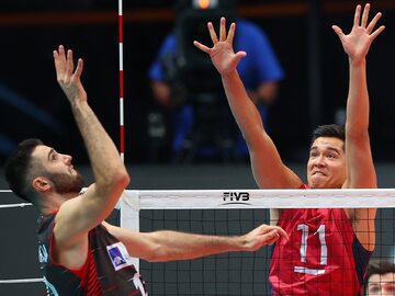 Micah Christenson (z prawej)