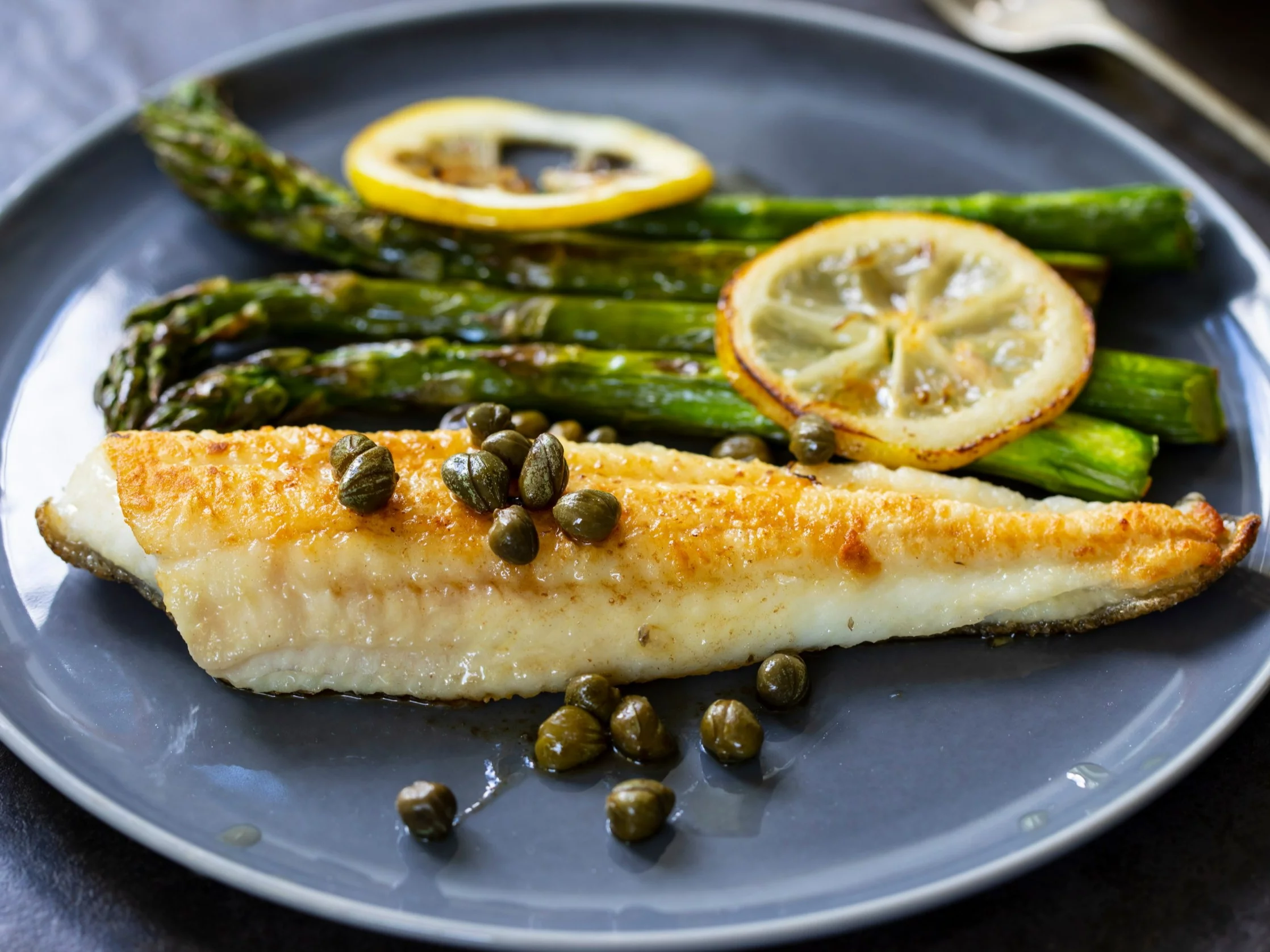 Smażony filet rybny