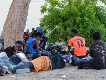 Migranci w Safakis w Tunezji