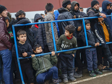 Migranci z centrum logistycznego w Bruzgach, zdjęcie ilustracyjne