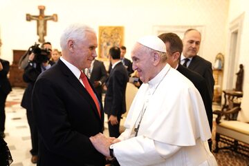 Mike Pence i papież Franciszek