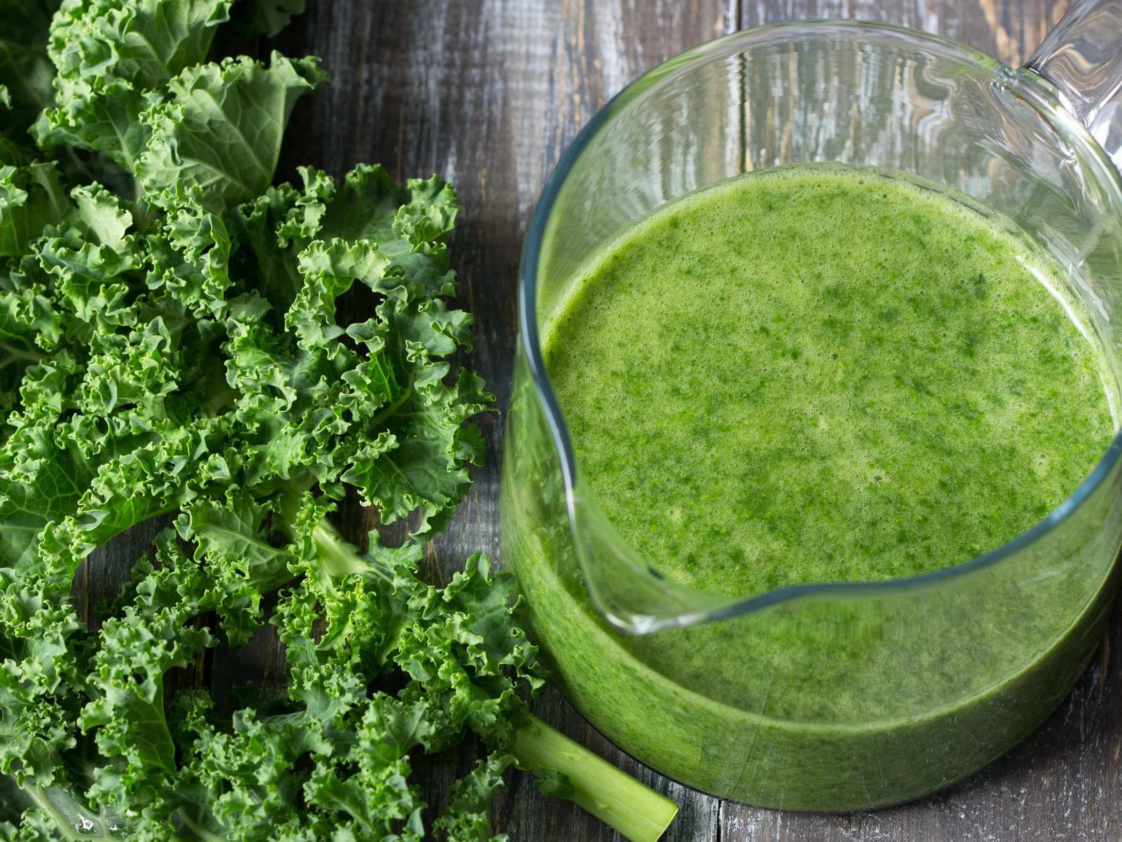 Koktajl z awokado i jarmużu