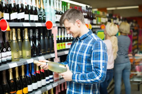 alkohol, sklep monopolowy (fot. JackF/ Fotolia.pl)