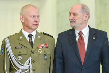 Mirosław Różański, Antoni Macierewicz