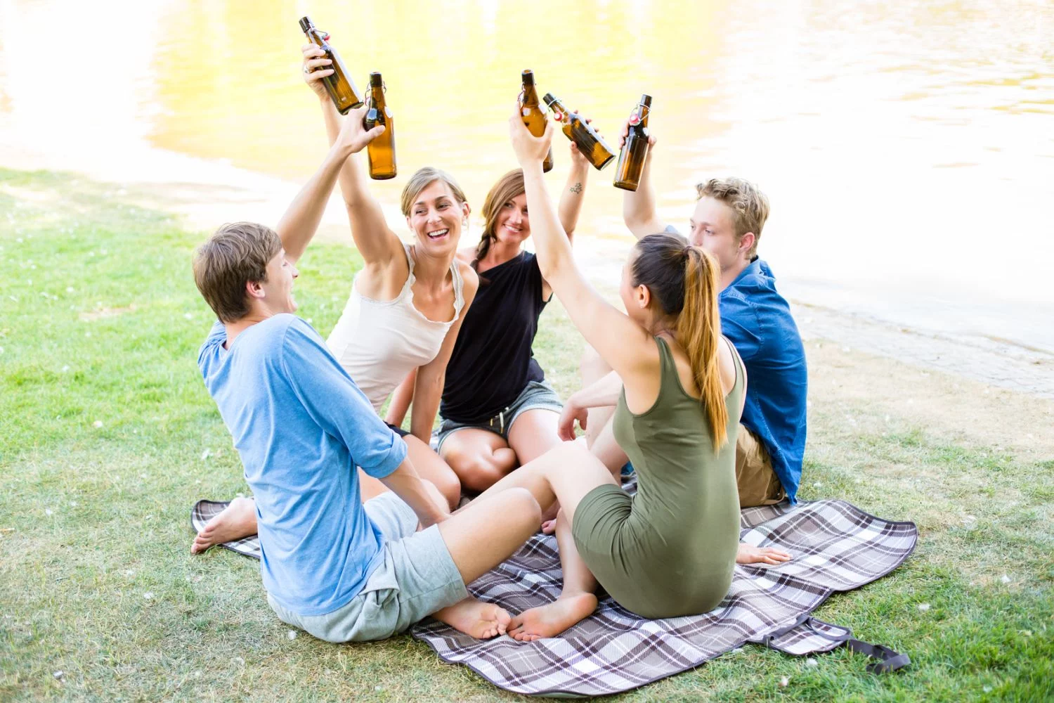 Spożywanie alkoholu na świeżym powietrzu