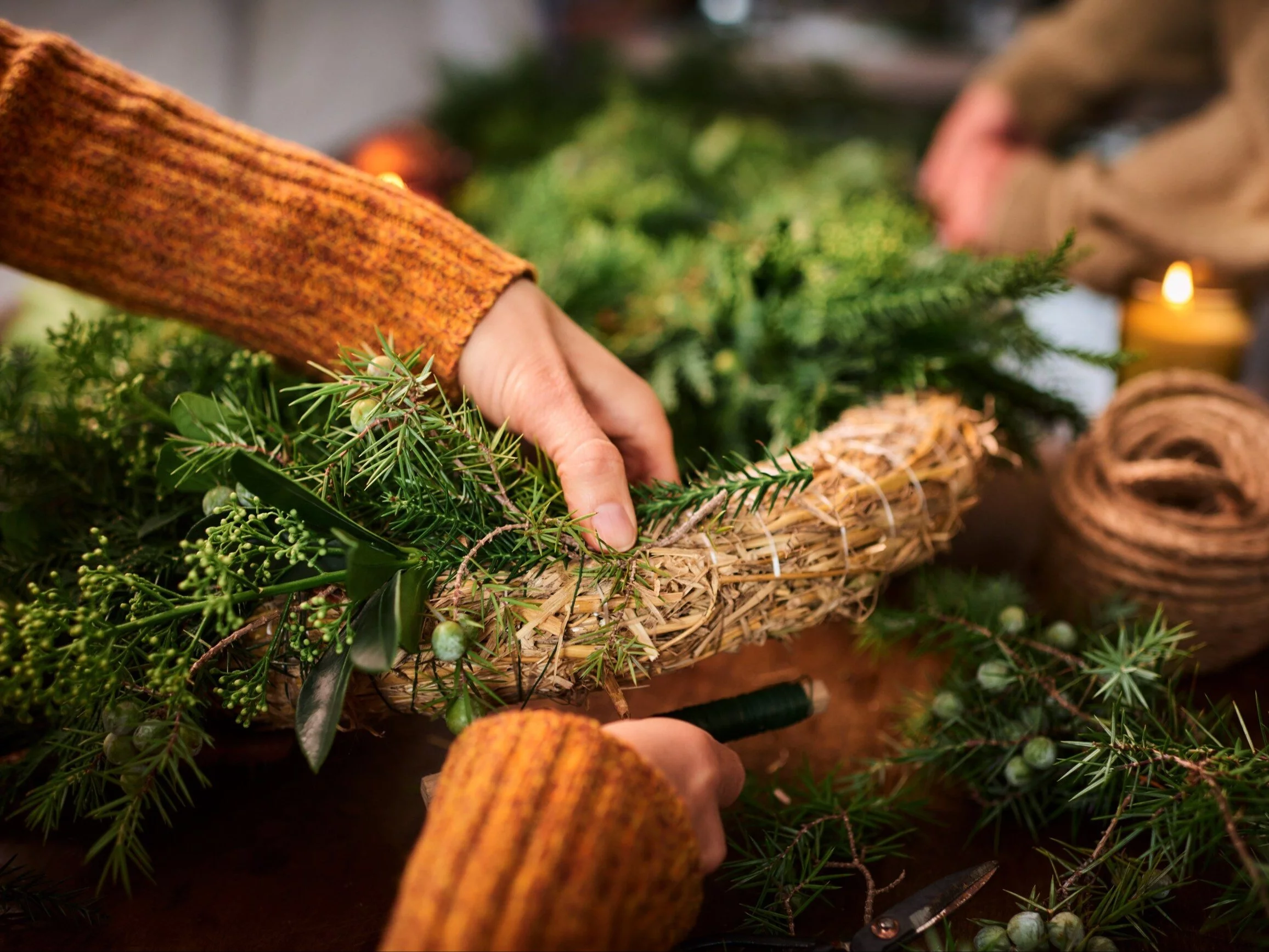 Samodzielne przygotowanie naturalnego stroika świątecznego