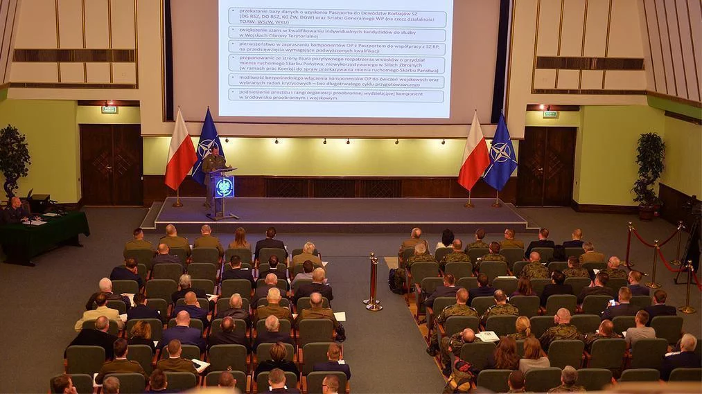 Konferencja organizacji proobronnych