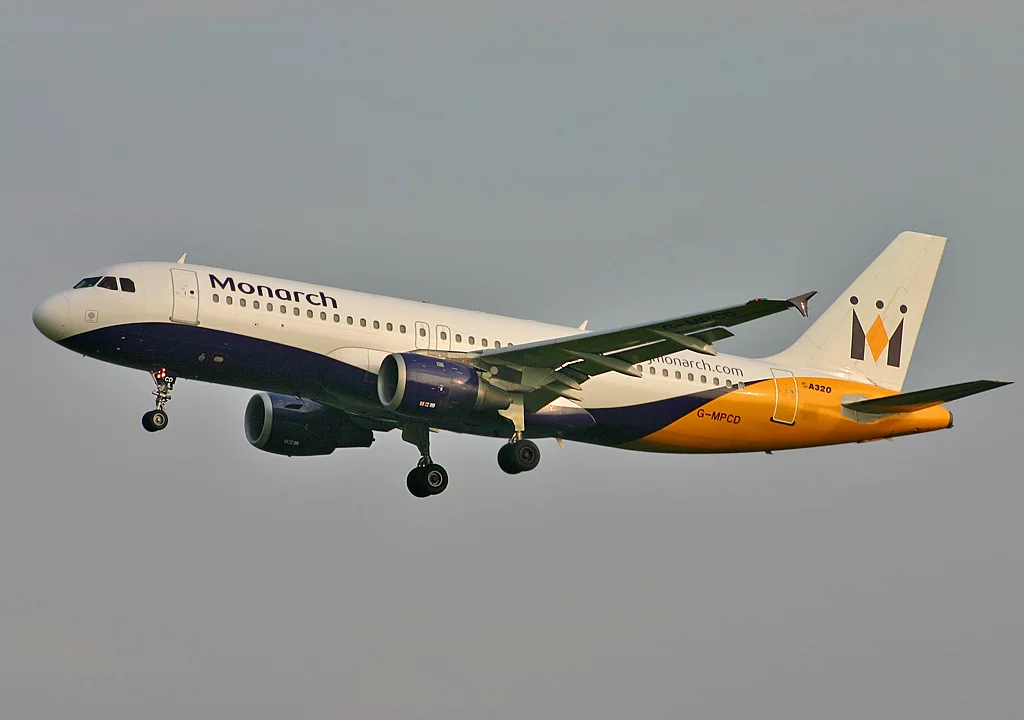 Airbus A320-200 w barwach Monarch Airlines