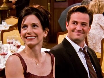 Monica i Chandler z serialu „Przyjaciele”