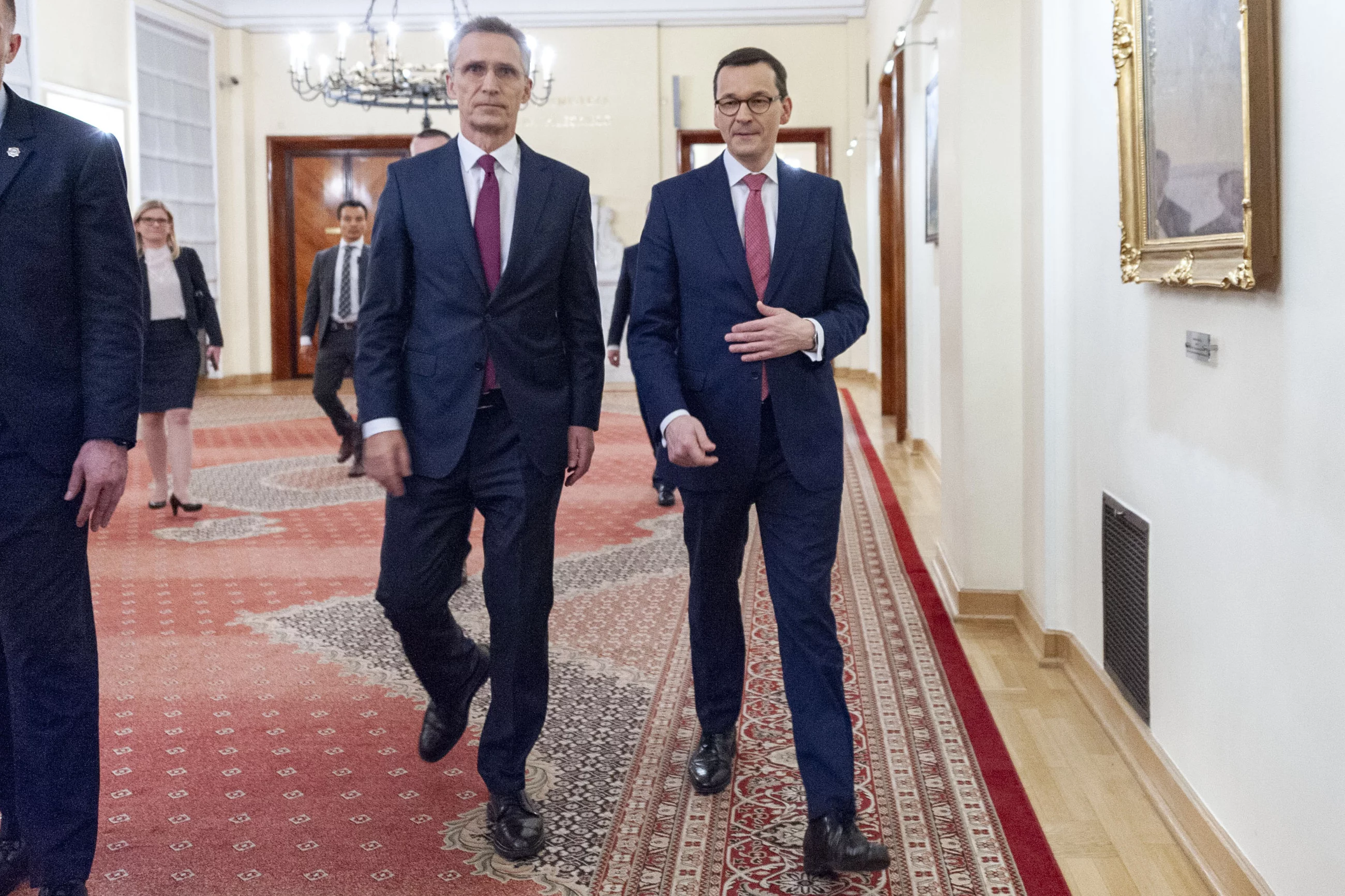 Jens Stoltenberg i Mateusz Morawiecki