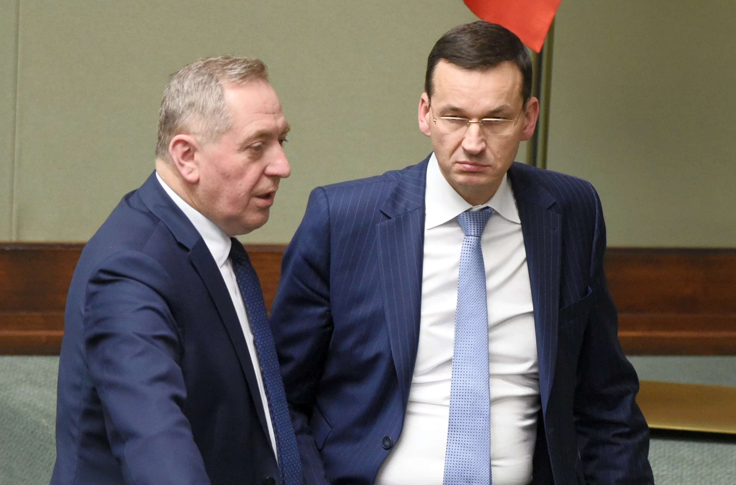 Od lewej: minister Henryk Kowalczyk, wicepremier, minister rozwoju i finansów Mateusz Morawiecki