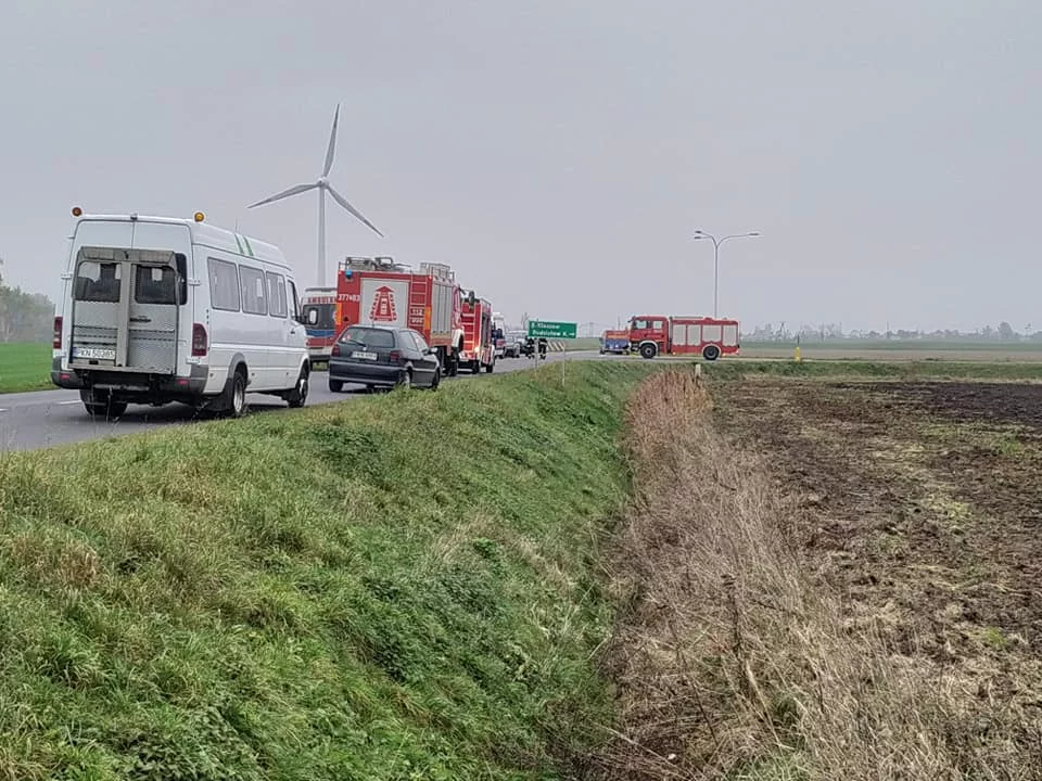 Interweniujący na miejscu strażacy