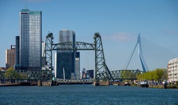 Most Koningshaven w Rotterdamie