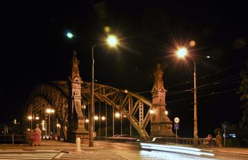 Most we Wrocławiu nocą (zdj. ilustracyjne)