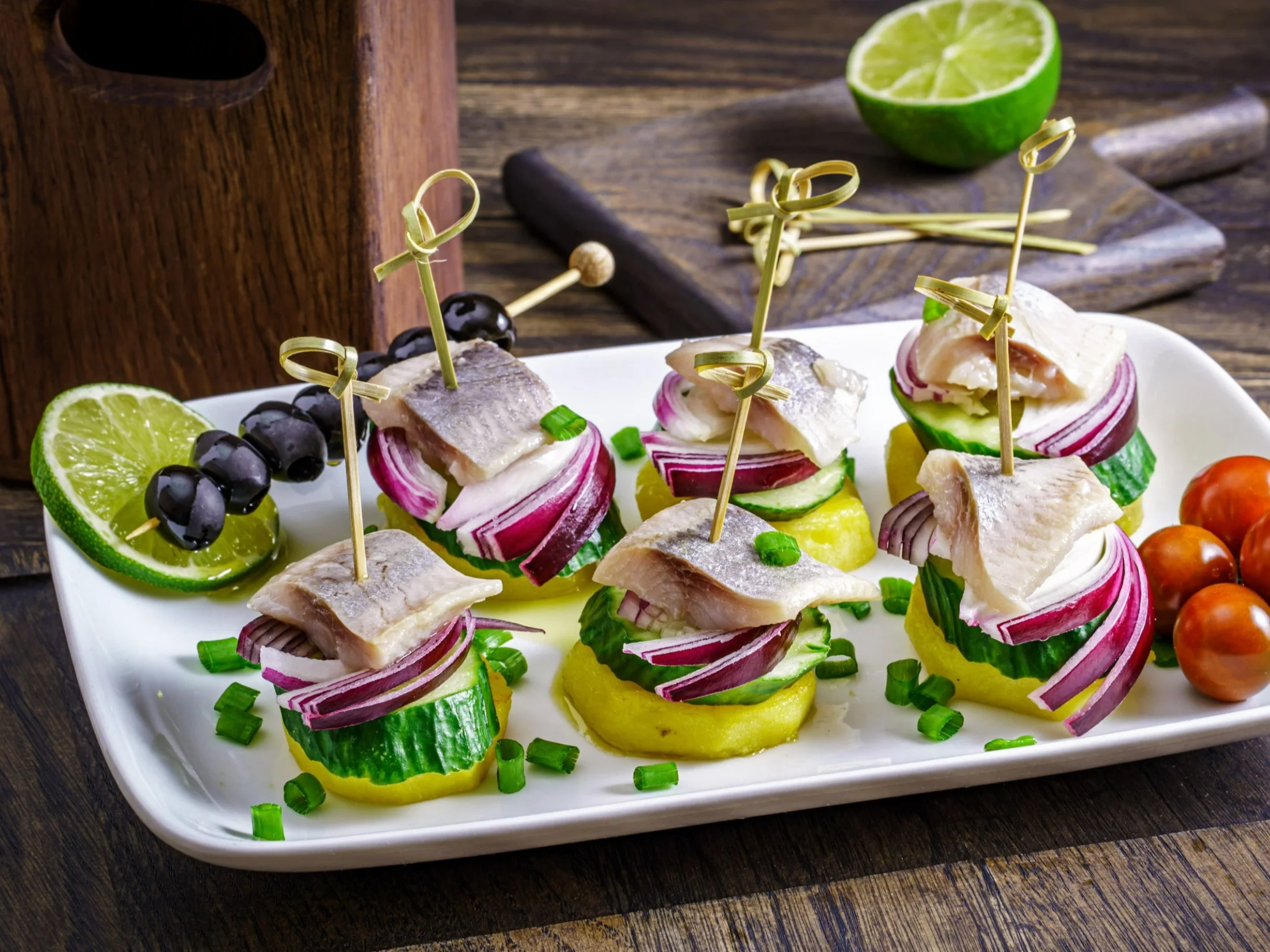 Koreczki śledziowe na ziemniakach