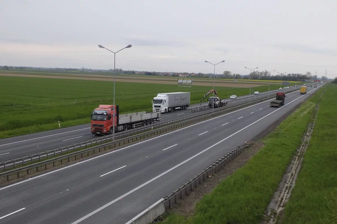 Autostrada A4 podczas prac końcowych na jednym z odcinków