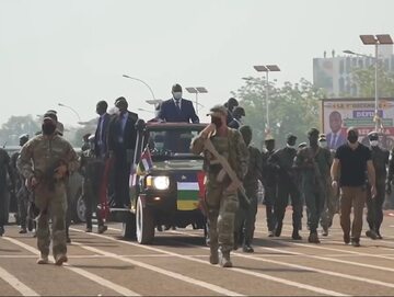 Najemnicy z Grupy Wagnera eskortują prezydenta Republiki Środkowoafrykańskiej. Zdjęcie poglądowe.