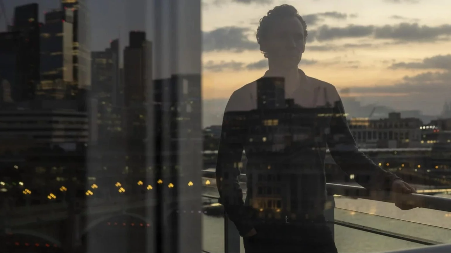 Najlepsze seriale kryminalne na Prime Video. Te są już „sprawdzone”