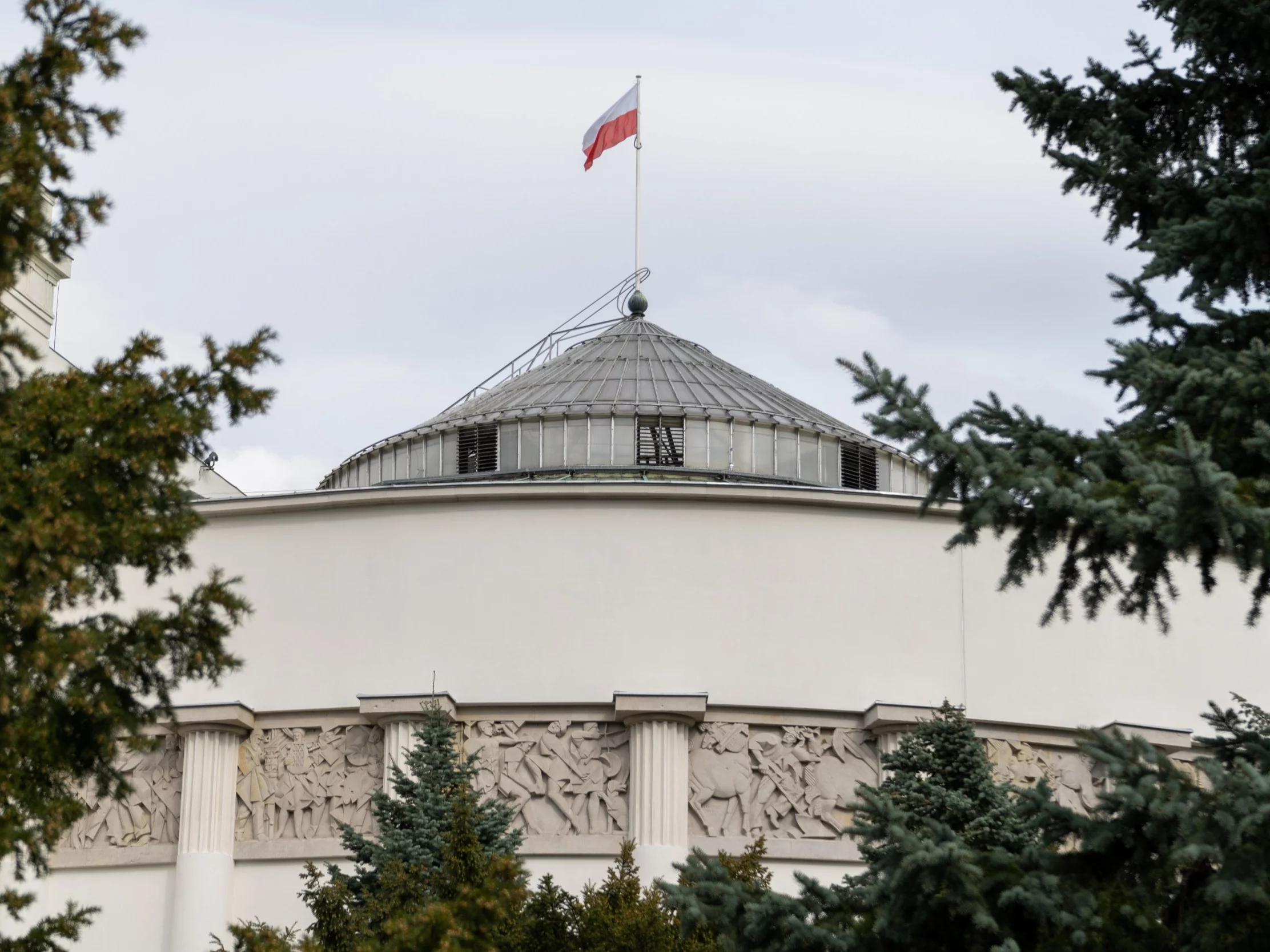 Najnowszy sondaż. Koalicjanci KO ze złymi wynikami