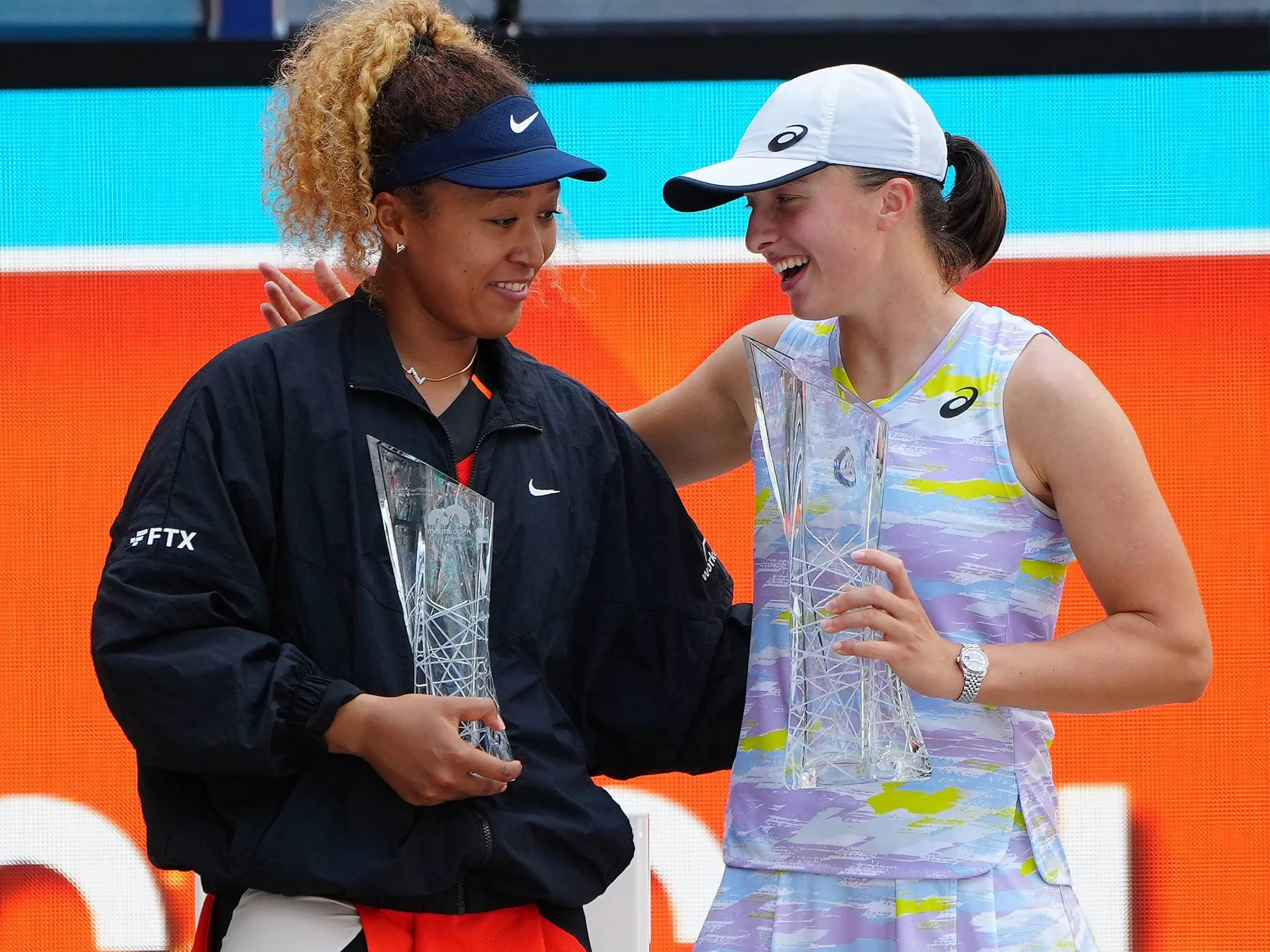 Naomi Osaka i Iga Świątek