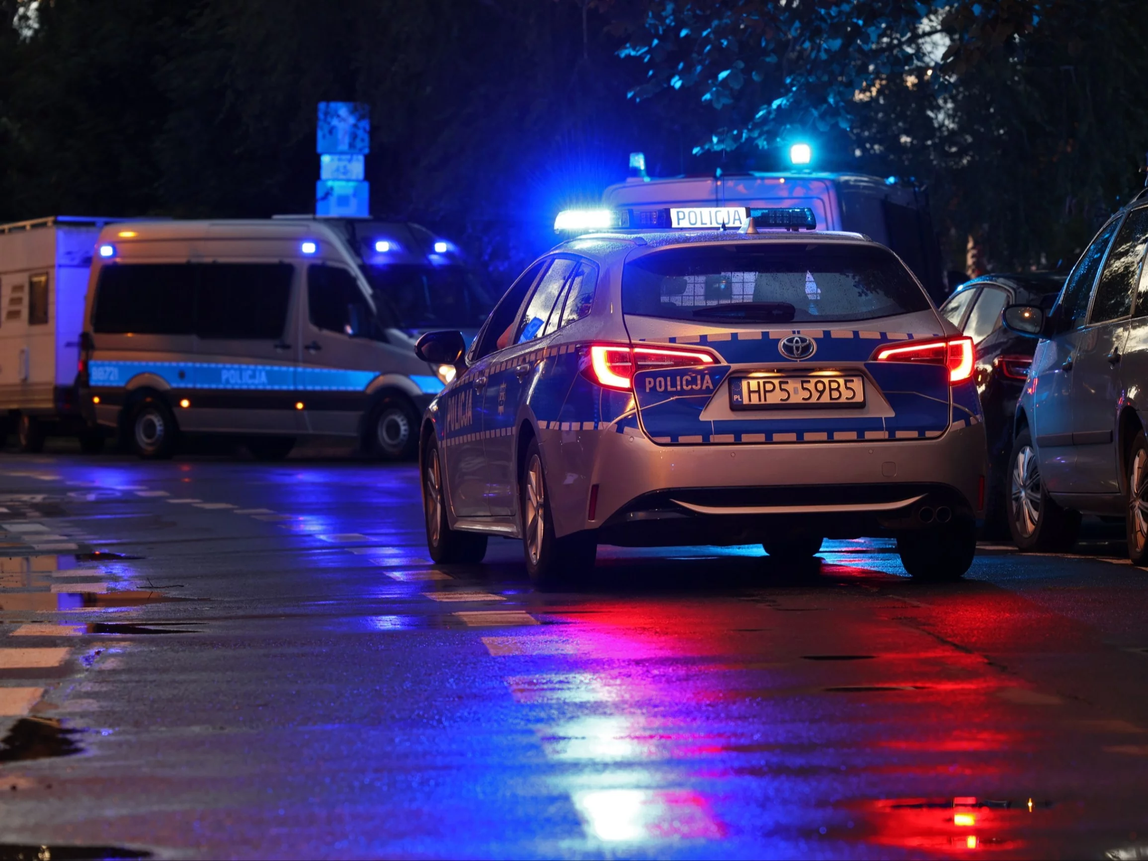 Zuchwały napad na konwój z gotówką. Trwa policyjna obława