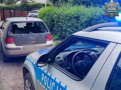 Zatrzymane auto w Kamiennej Górze
