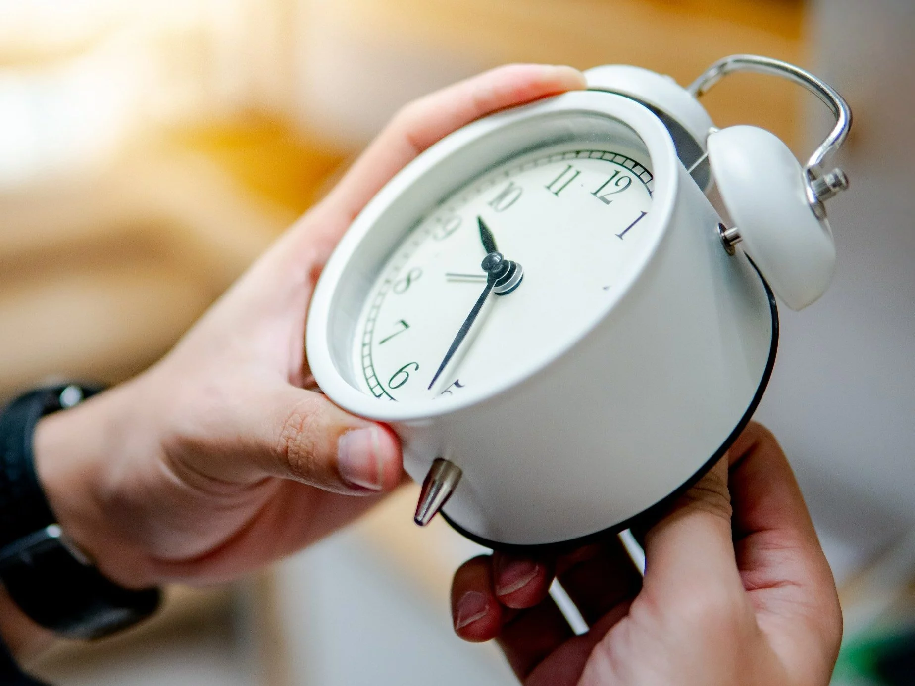 Naukowcy sprawdzili wpływ zmiany czasu w nasze zdrowie. Oto najlepsza opcja