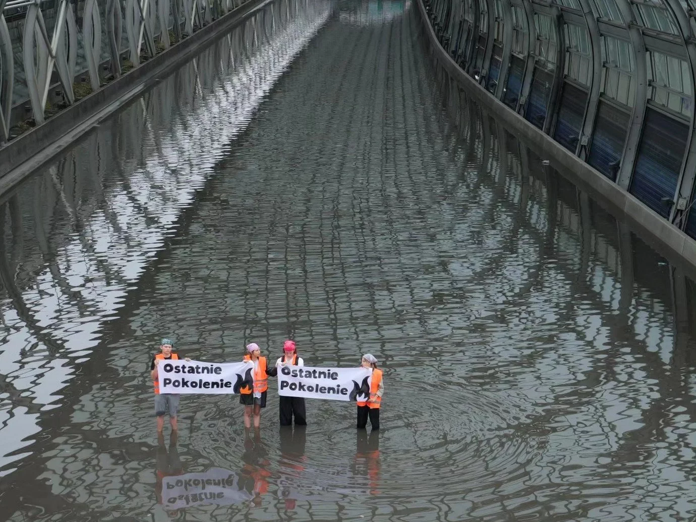 Protest Ostatniego Pokolenia na S8