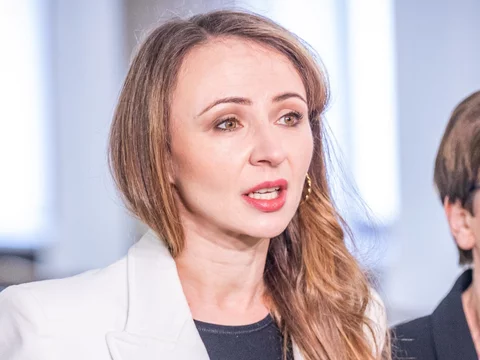 Minister Dziemianowicz-Bąk zapowiada pilotażowy program skróconego tygodnia pracy