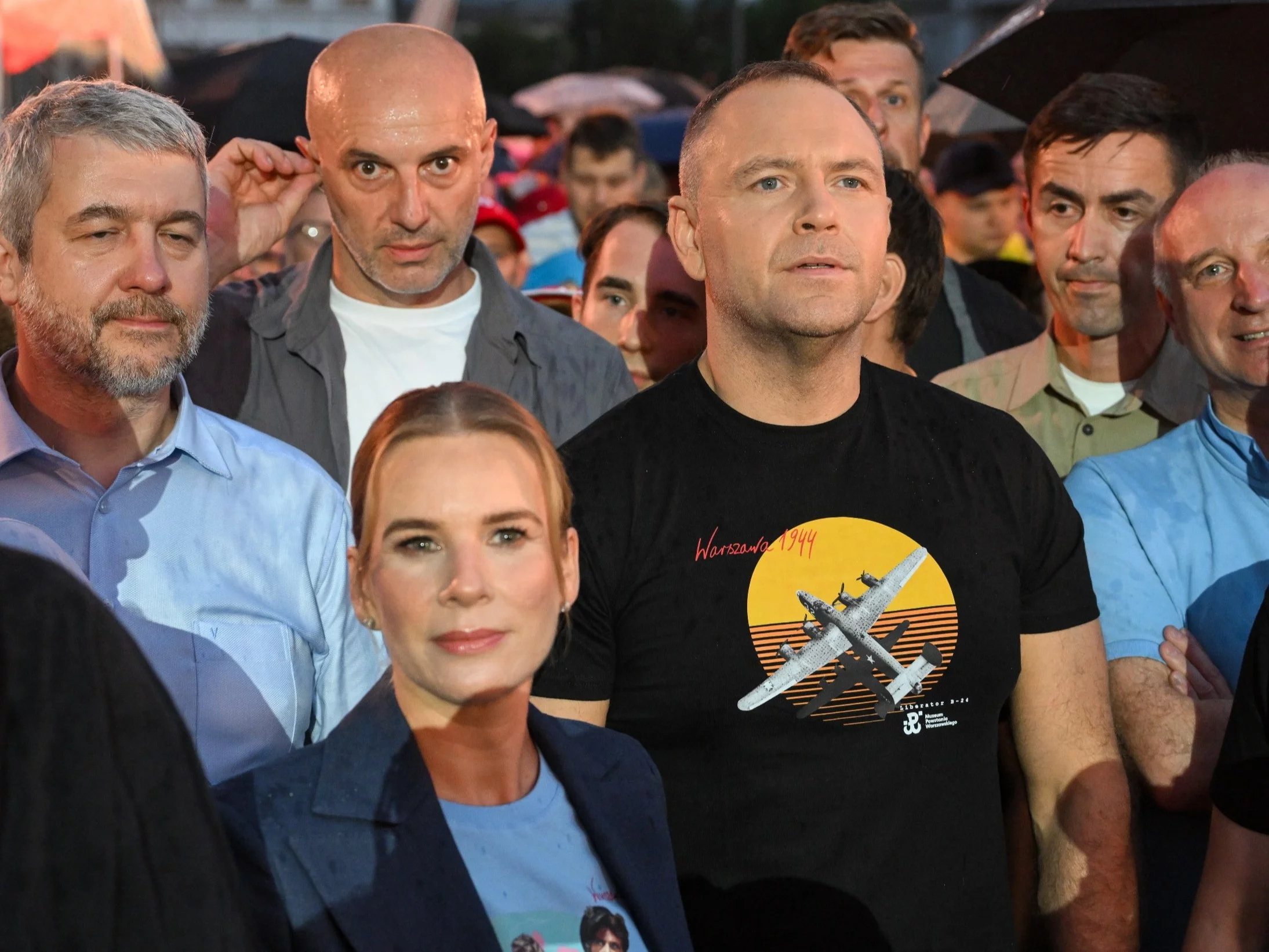 Nawrocki śpiewał (nie)zakazane piosenki. Internauci podzieleni – Wprost Nawrocki śpiewał (nie)zakazane piosenki. Internauci podzieleni – Wprost