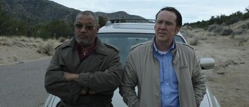 Nicolas Cage i Laurence Fishburne w filmie „Running with the Devil” (2019)