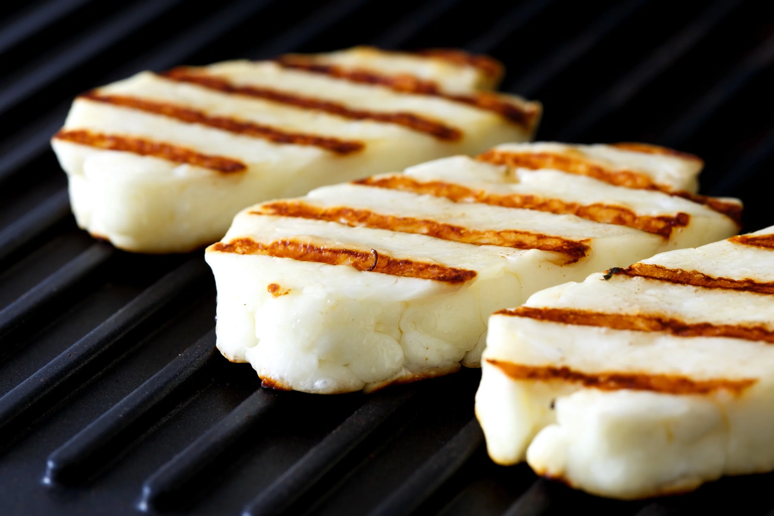 Grillowany ser halloumi