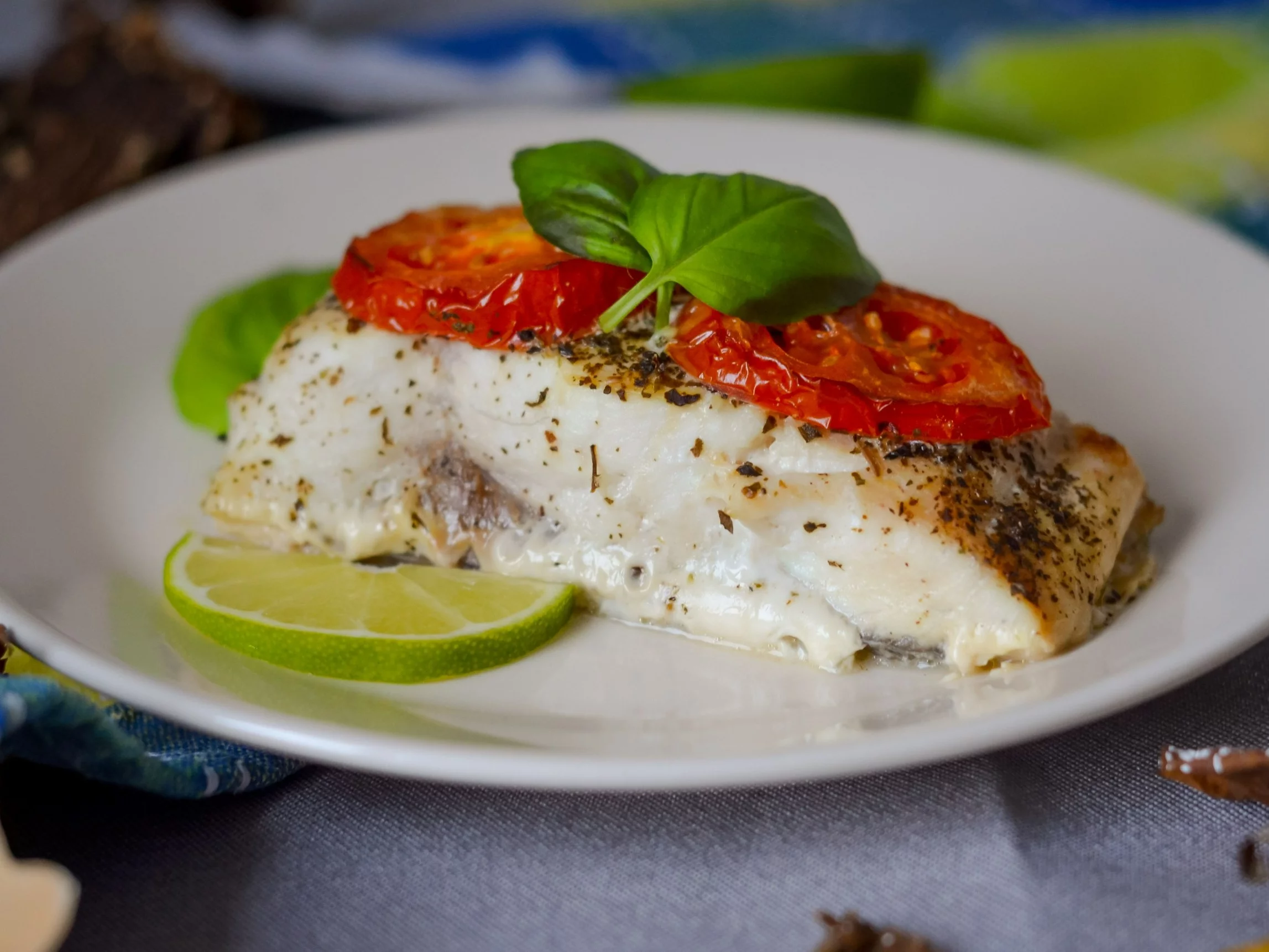 Karp pieczony z pomidorami