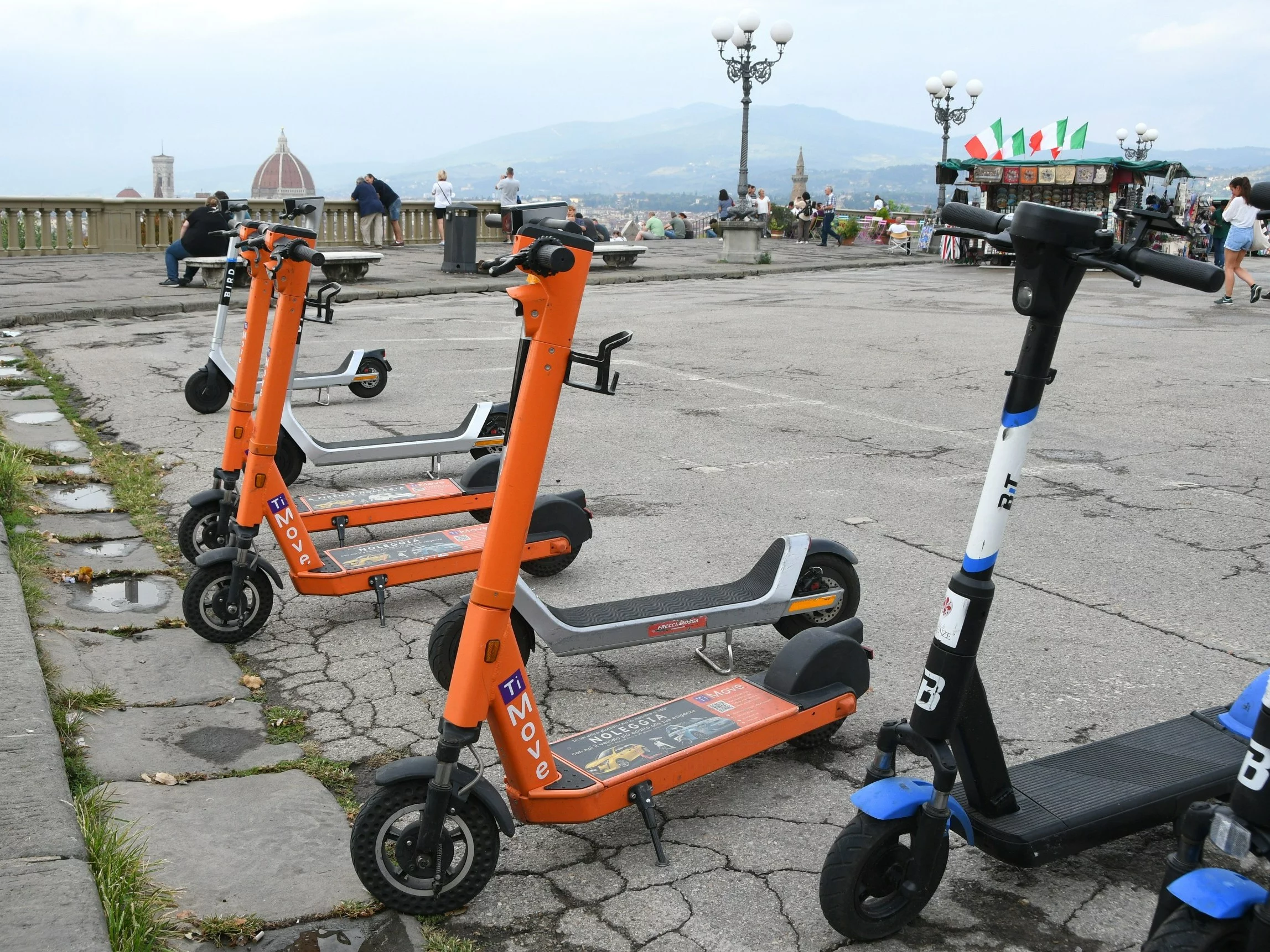 Hulajnogi elektryczne we Florencji