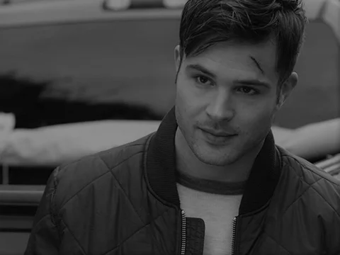 Cody Longo w „Wildflower”