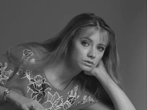 Andrea Evans