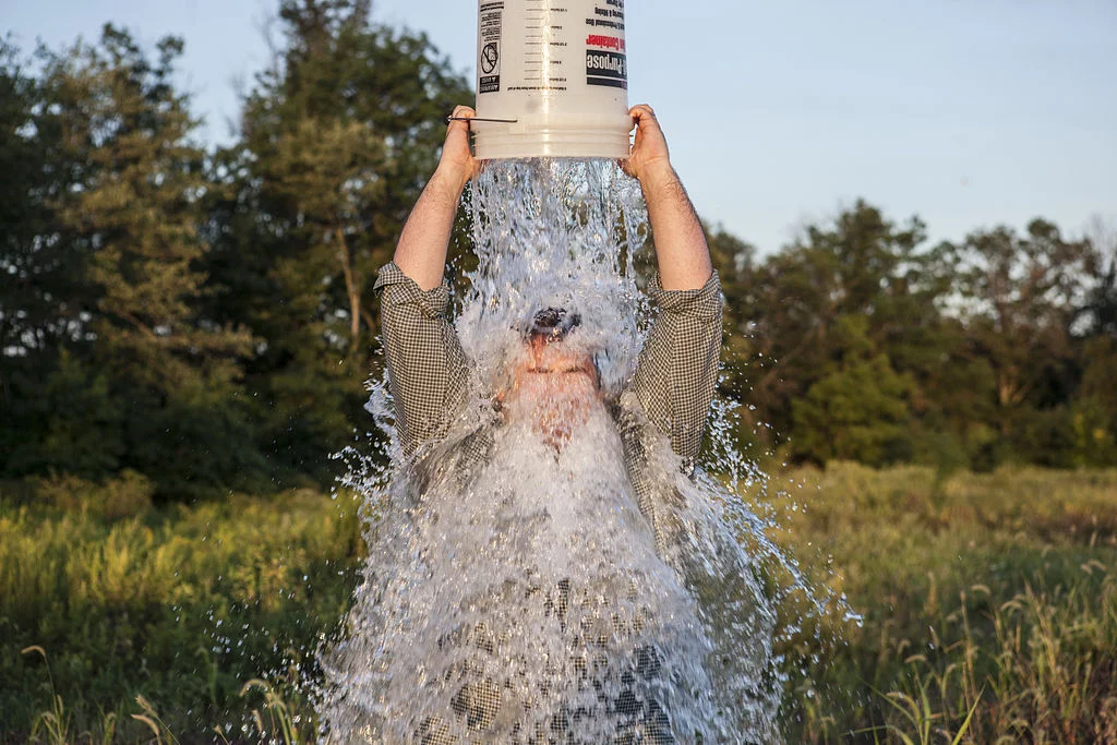 Ice Bucket Challenge, zdj. ilustracyjne