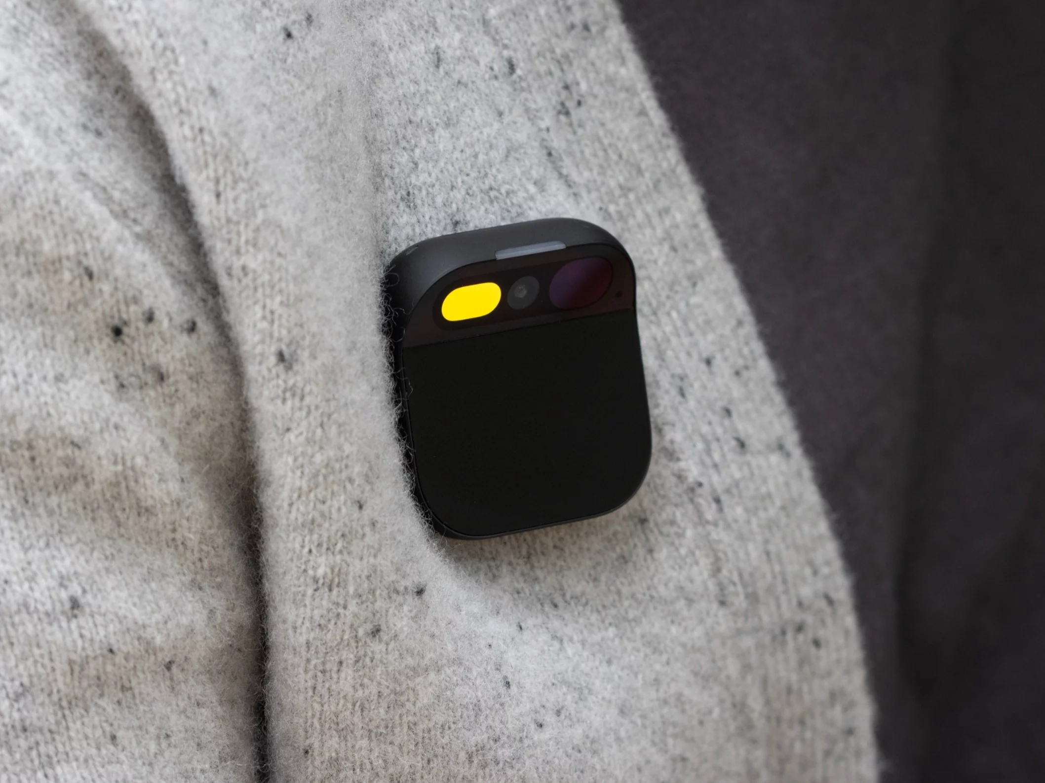 Humane Ai Pin miał zastąpić smartfony